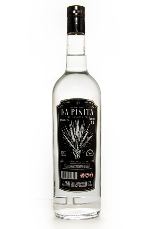 LA PIÑITA DE ARIAS BLANCO